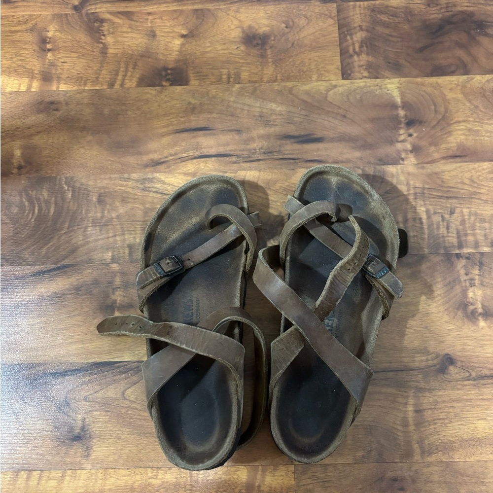 Birkenstock Brown Women's Sandals - Picture 2 of 2